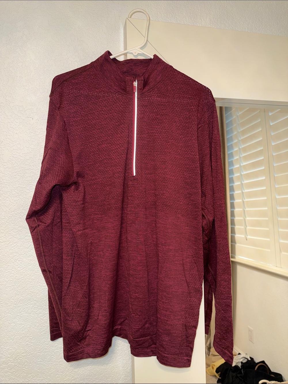 lululemon athletica Men's Half-Zip Sweater - Burgundy
